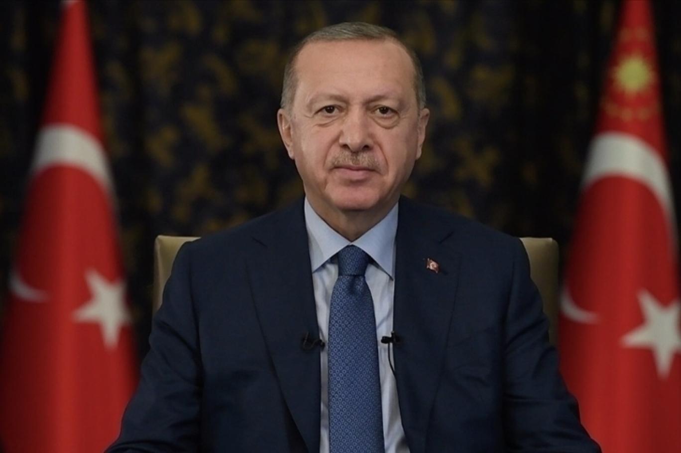 Cumhurbaşkanı Recep Tayyip Erdoğan gezileri erteledi.