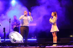 Çağlak Festivali’nde Derya Uluğ rüzgarı esti