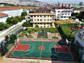 Park yenilendi; basketbol sahası yaza hazır