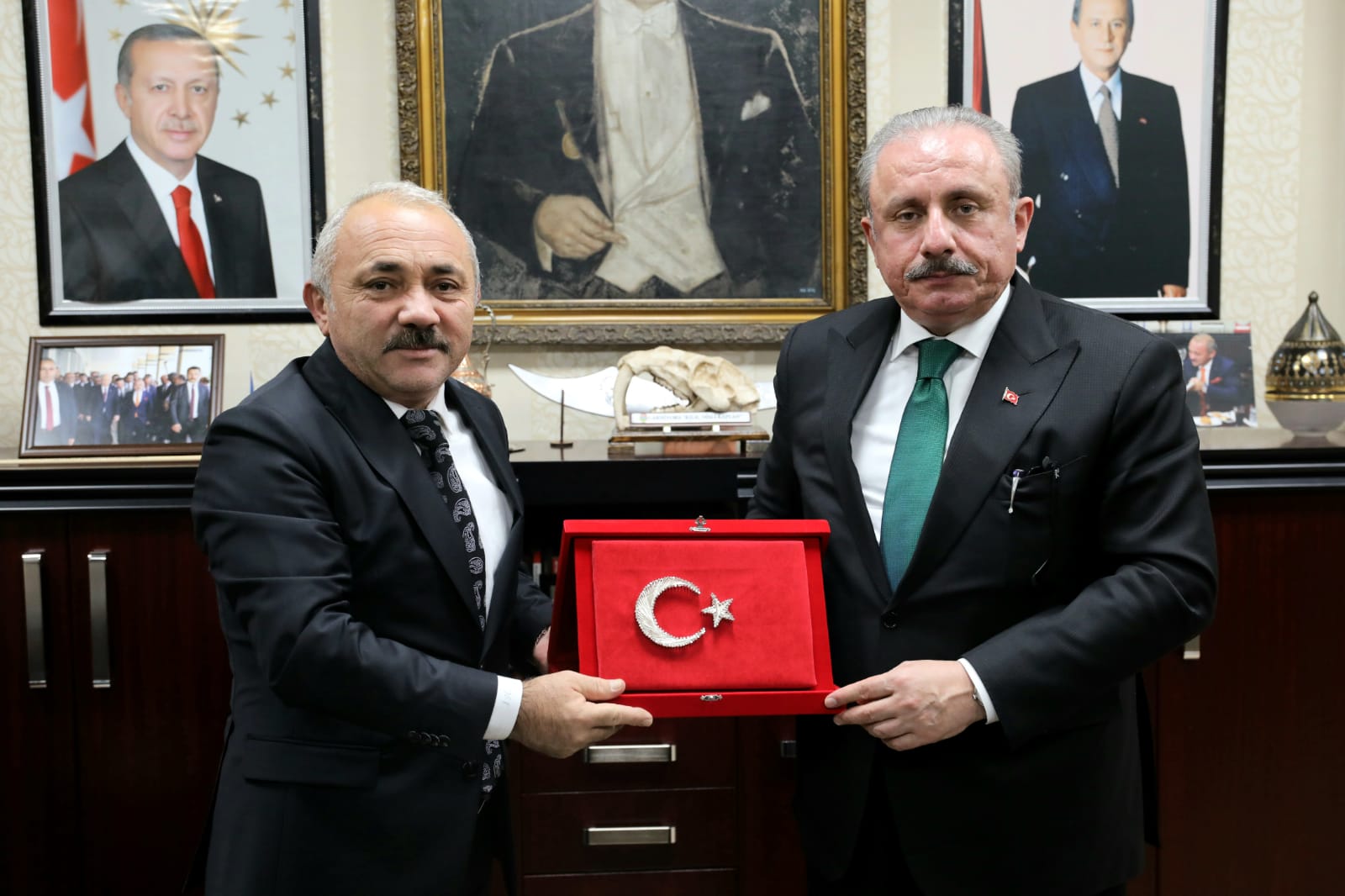 Meclis Başkanı ŞentopÇankırı Belediyesini Ziyaret Etti