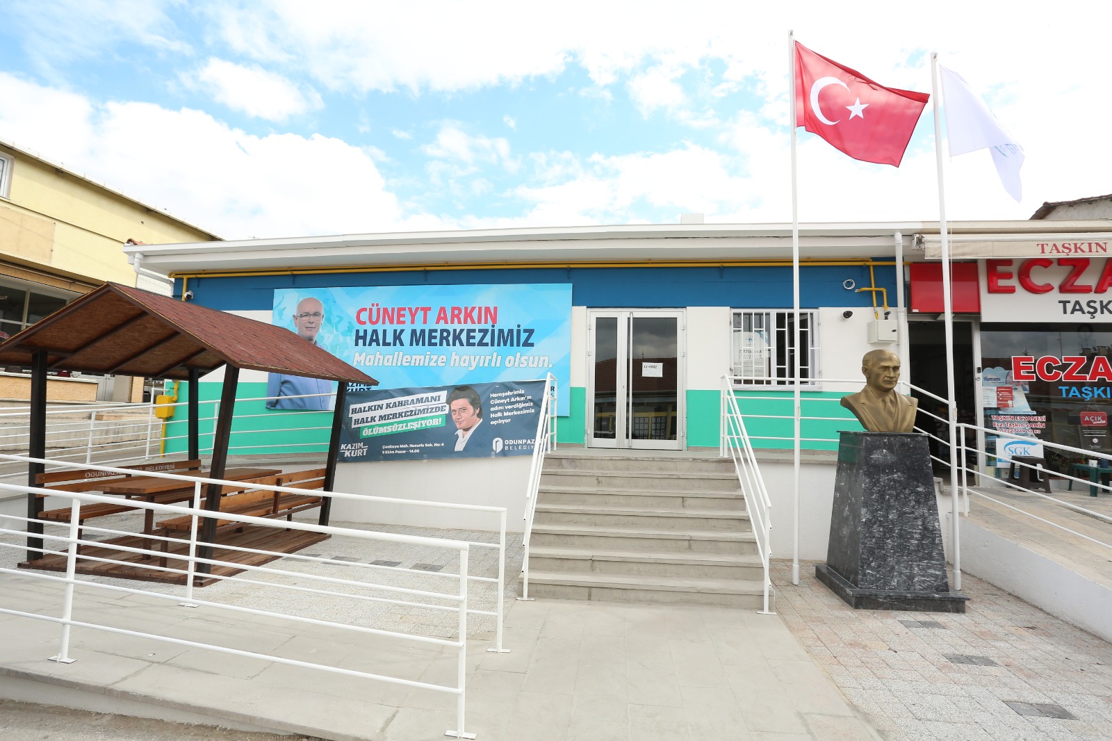 Kazım Kurt’tan bir vefa örneği daha