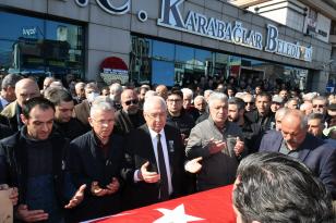 Başkan Selvitopu, Karabağlar’ın onu unutmayacağını söyledi.