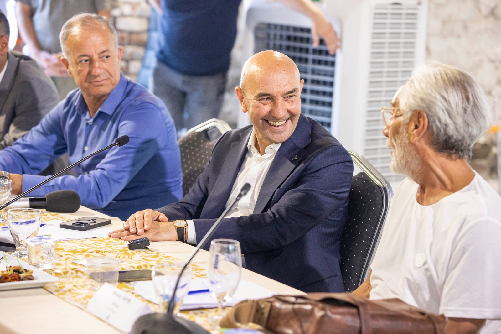 Soyer: Geleceğe miras bırakılacak bir anıt yapı olacak