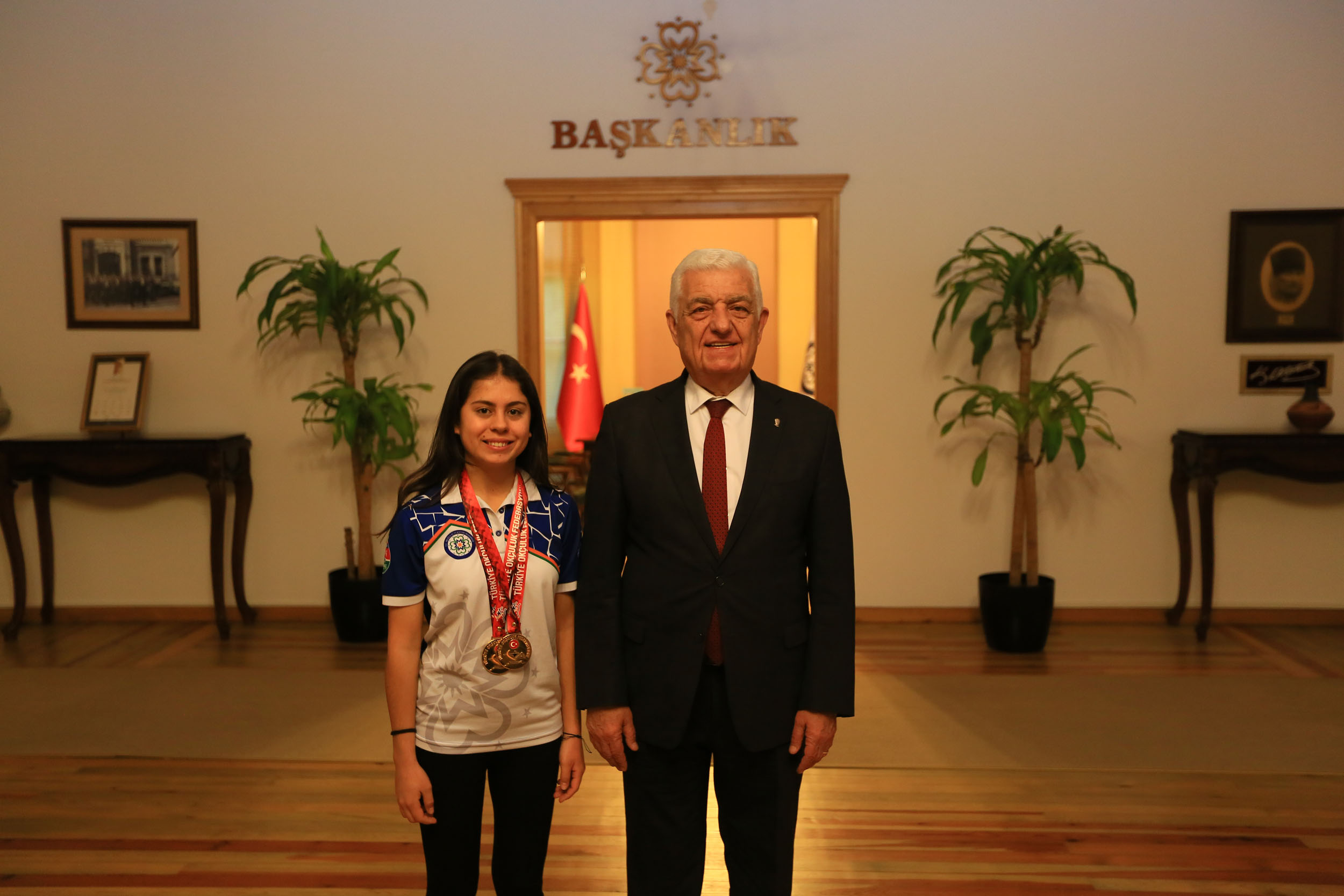 Büyükşehir Okçusu Hazal Dünya İkincisi Oldu (2)
