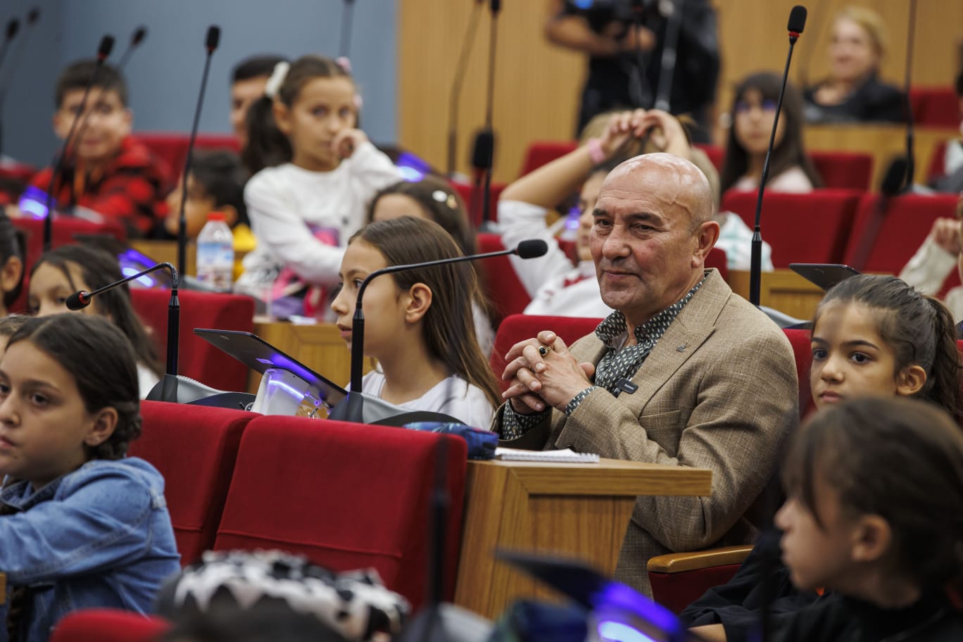 İzmir’de çocuklar söz sahibi..