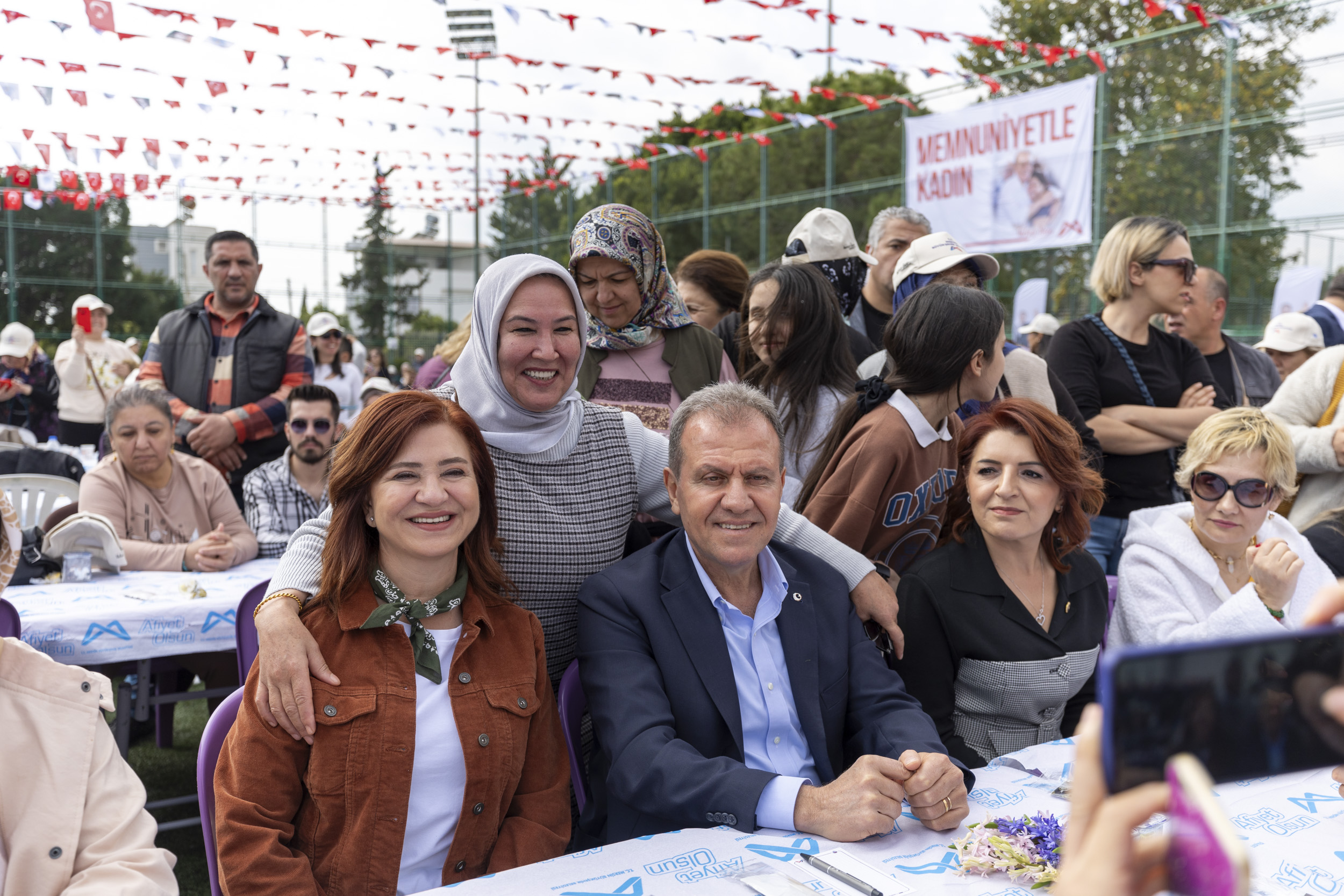 BAŞKAN SEÇER ’EVİMİZ ATÖLYE VE ÜRETİCİ KADIN STANTLARI KADIN BULUŞMASI’NA KATILDI (4)