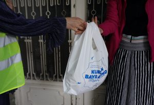 Kurban Bayramı’nda ihtiyaç sahibi vatandaşları yalnız bırakmadı