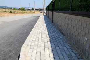 Menderes’te Yollar Yapılıyor