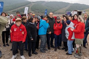 Engelli izciler, fidanları toprakla buluşturdu