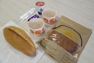 Küllüoba Ekmeğini vatandaşlarla buluştu.