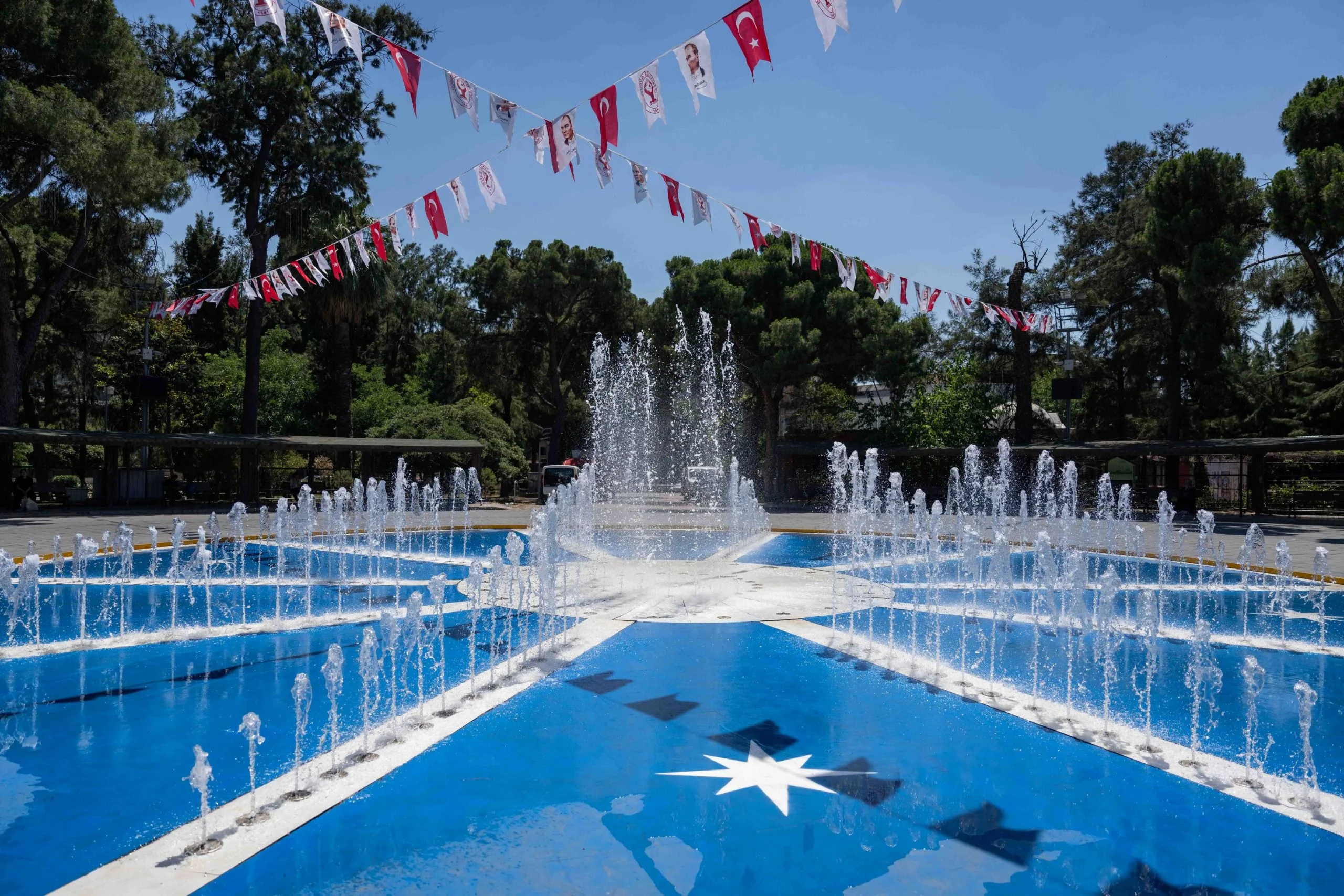 Bornova Büyükpark’ta Estetik Dönüşüm: Simge Havuz “Kuzey Yıldızı” Konseptiyle Yenilendi!